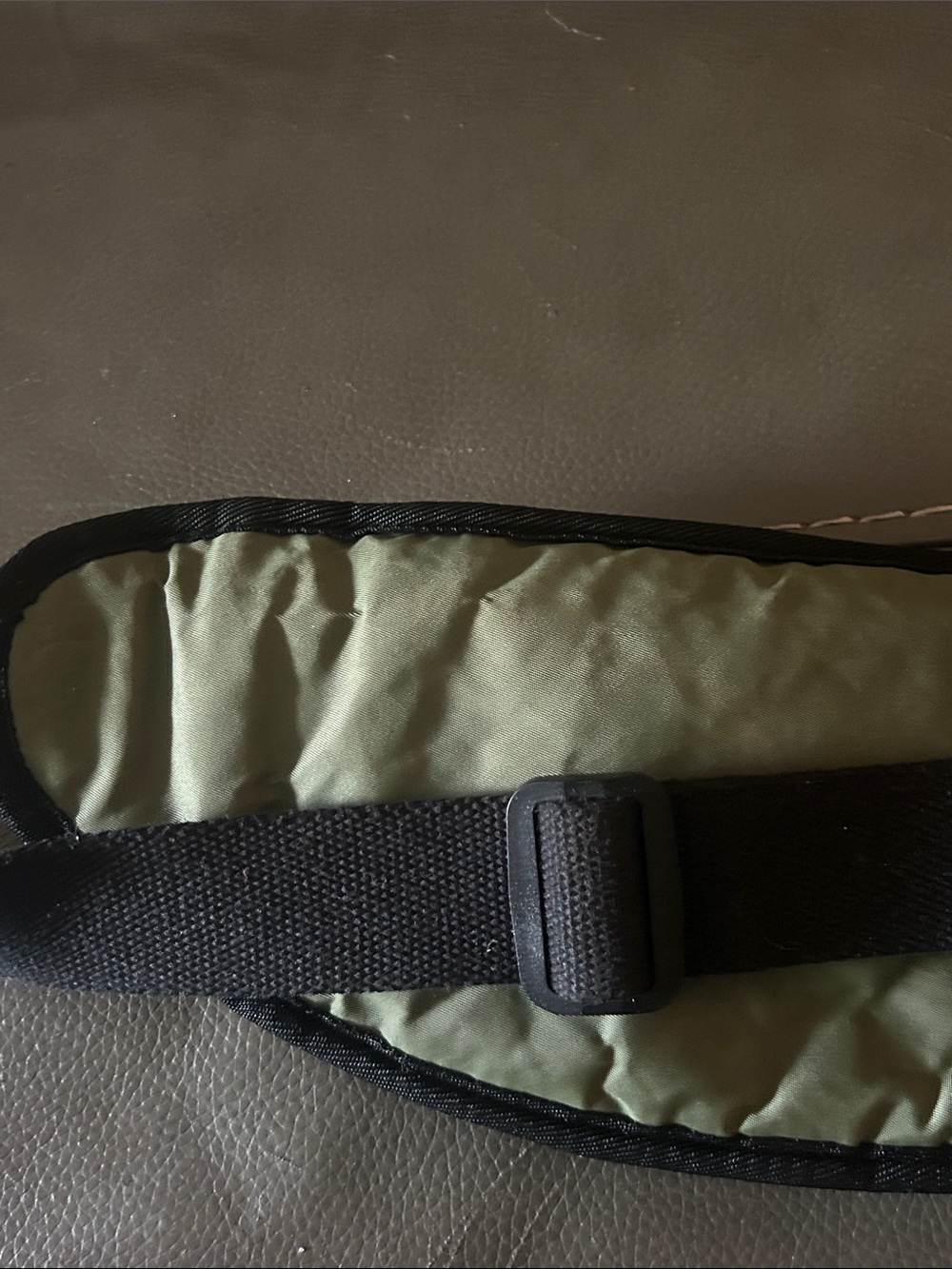 A.P.C. Olive Green Men's Waist Bag GUC - Picture 8 of 11